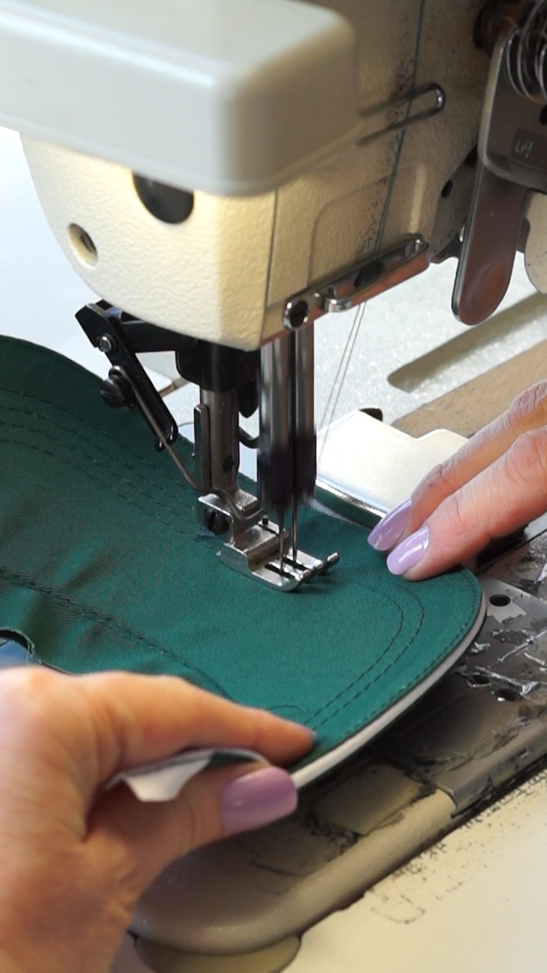 textile workshop of blazek stick & caps s.r.o.